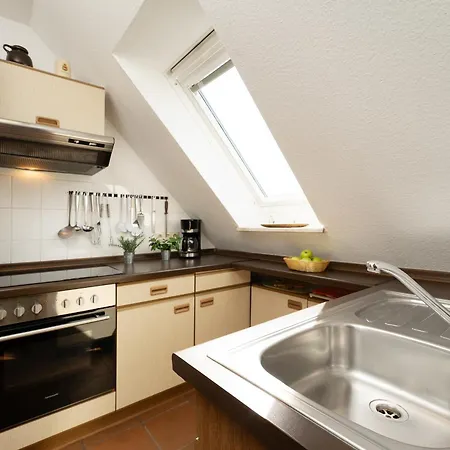 App 2 Apartment *