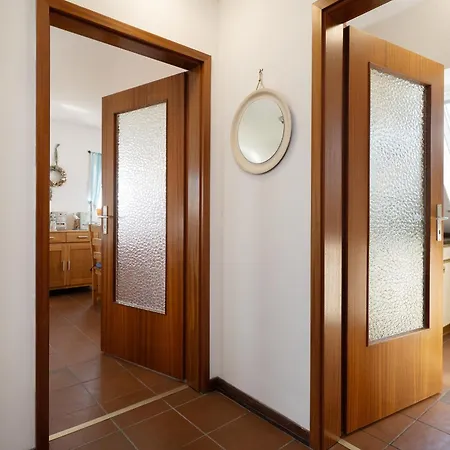 App 2 Apartment *